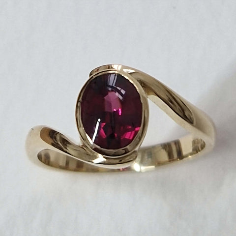 Rhodolite Garnet Twist Ring